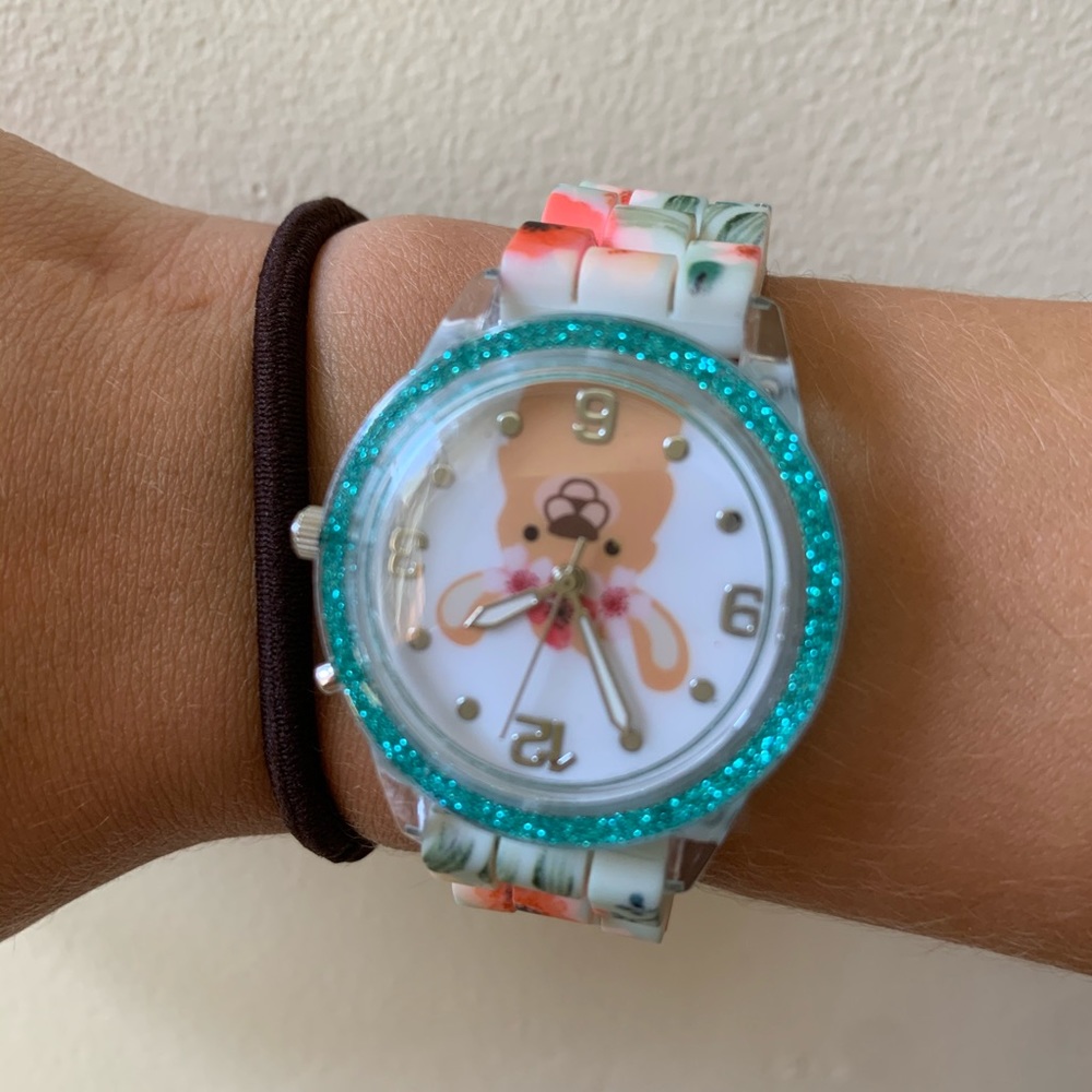a llama watch